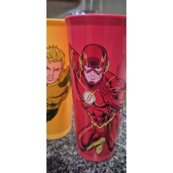 Tupperware Super Hero Tumbler 16oz. Cups Flash Superman Batman Green Lantern - Picture 6 of 7